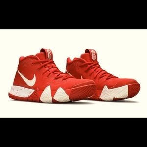 Kyrie 4 ‘University Red’